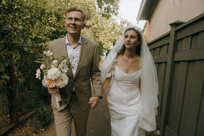 Intimate small wedding in Saulsalito, California