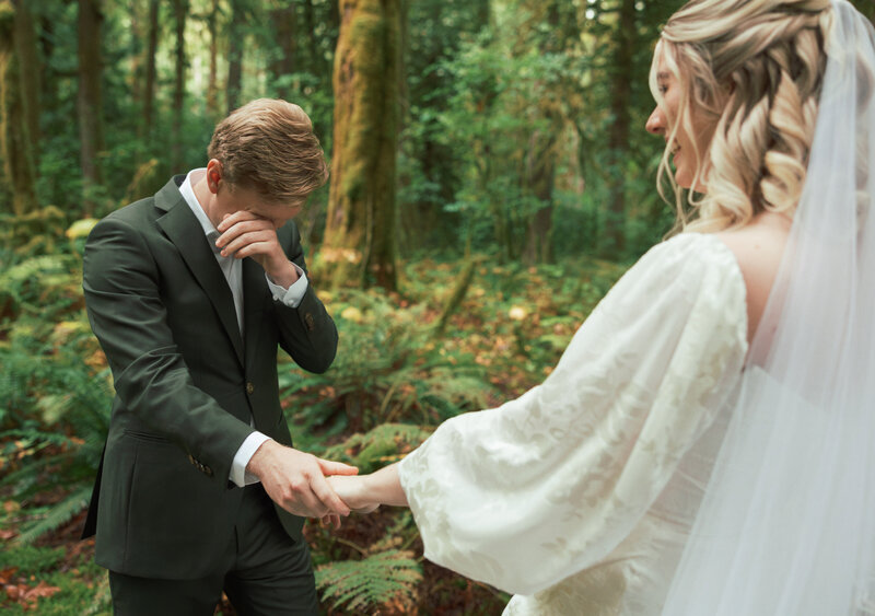 sunwolf-lodge-squamish-intimate-wedding-sea-to-sky-corridor-elopement-photographer-with-love-from-bre-76