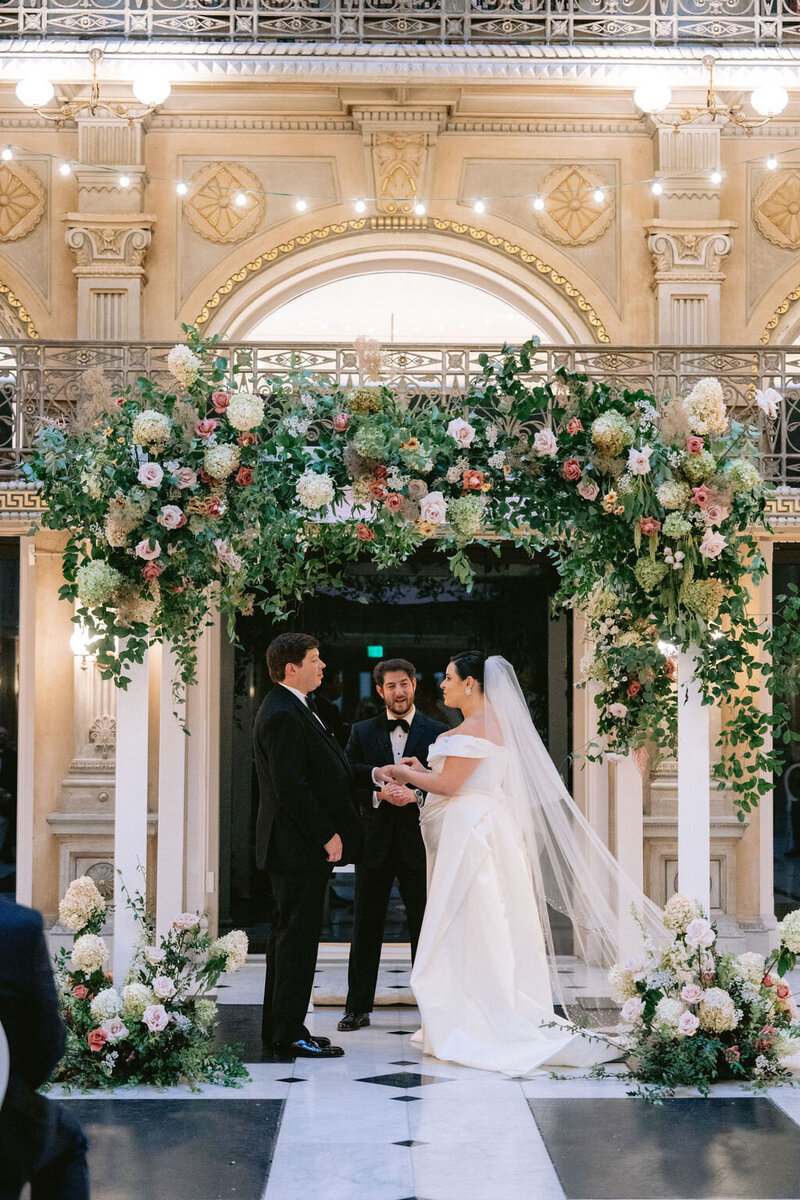 NikkiSanterre_EastCoastLuxuryWeddingPhotographer_PeabodyLibraryWeddingNouvelleEvents_Emily&Daniel-493