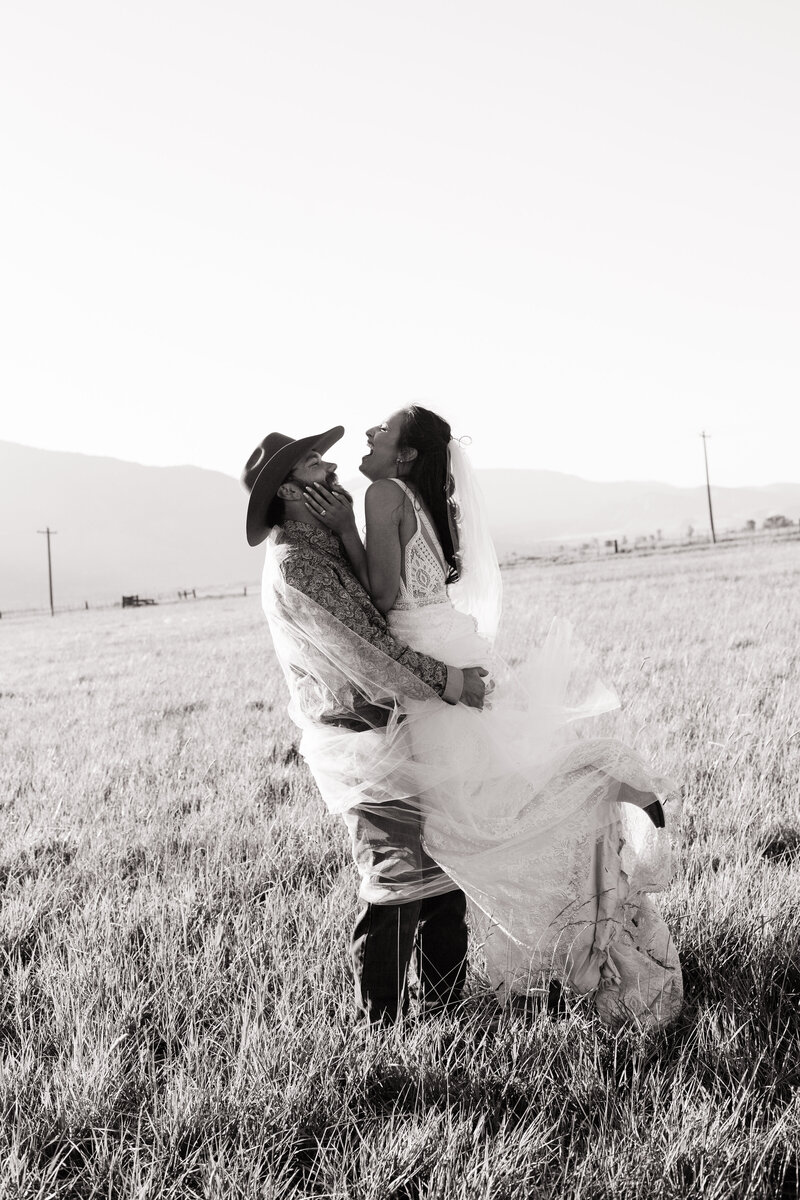 parkhomeranchwesternelegantwedding-74