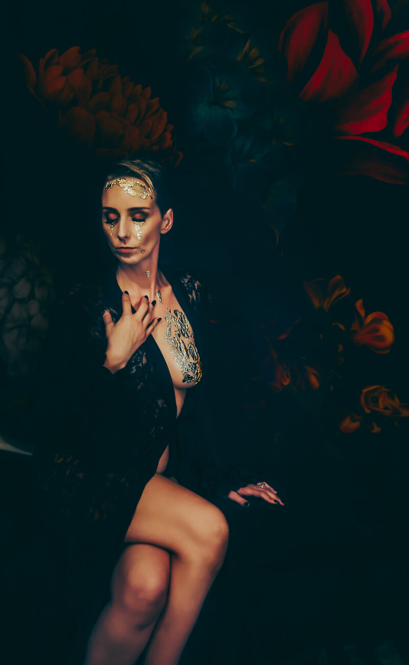 savannah-boudoir-40-over-40-gold-leaf-shot-01