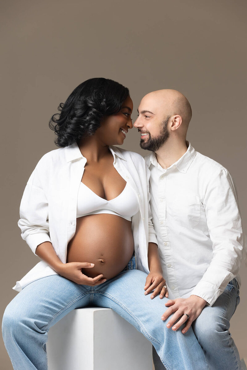 best maternity photographer near me Baltimore, best Washington DC maternity photographer, maternity photoshoot, Maryland maternity portrait studio 3343