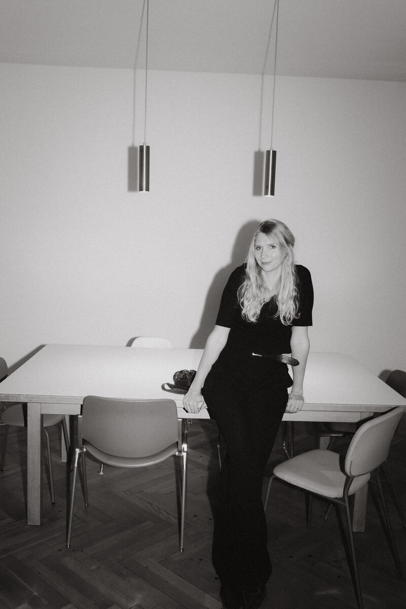 kirstin hauk portrait in studio