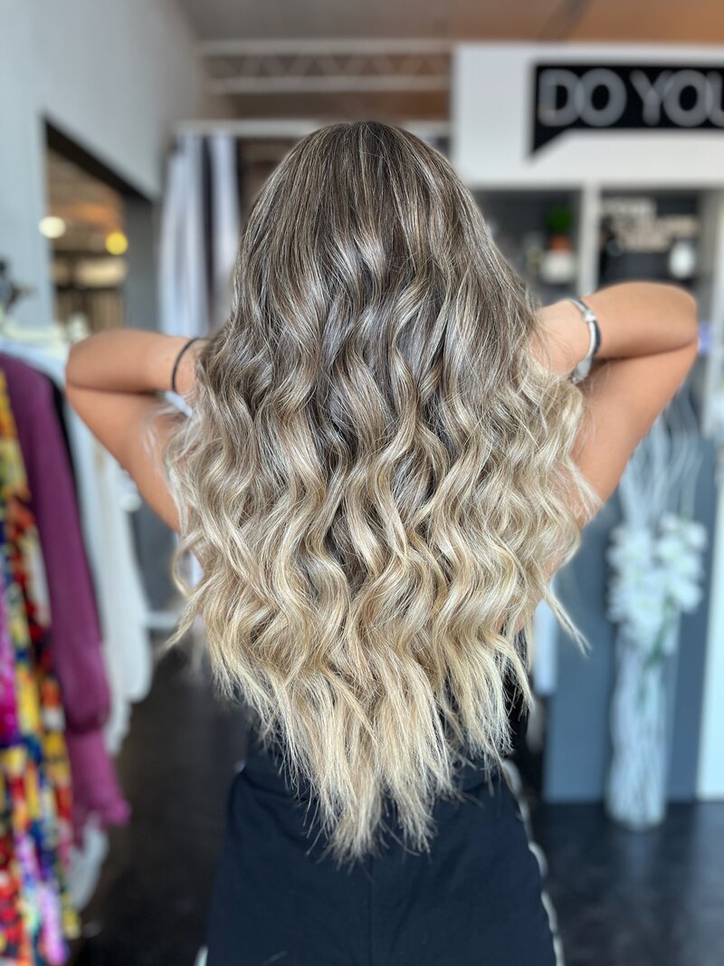 woman with long blonde hair