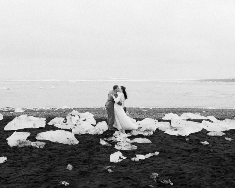 iceland-elopement-photographer-32