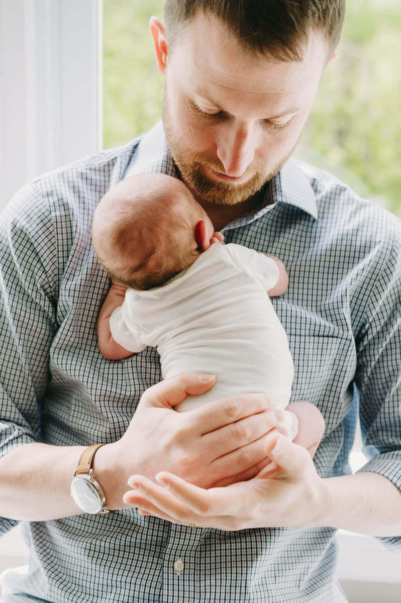 Delaney-newborn-father-and-baby-chevy-chase-md.jpg