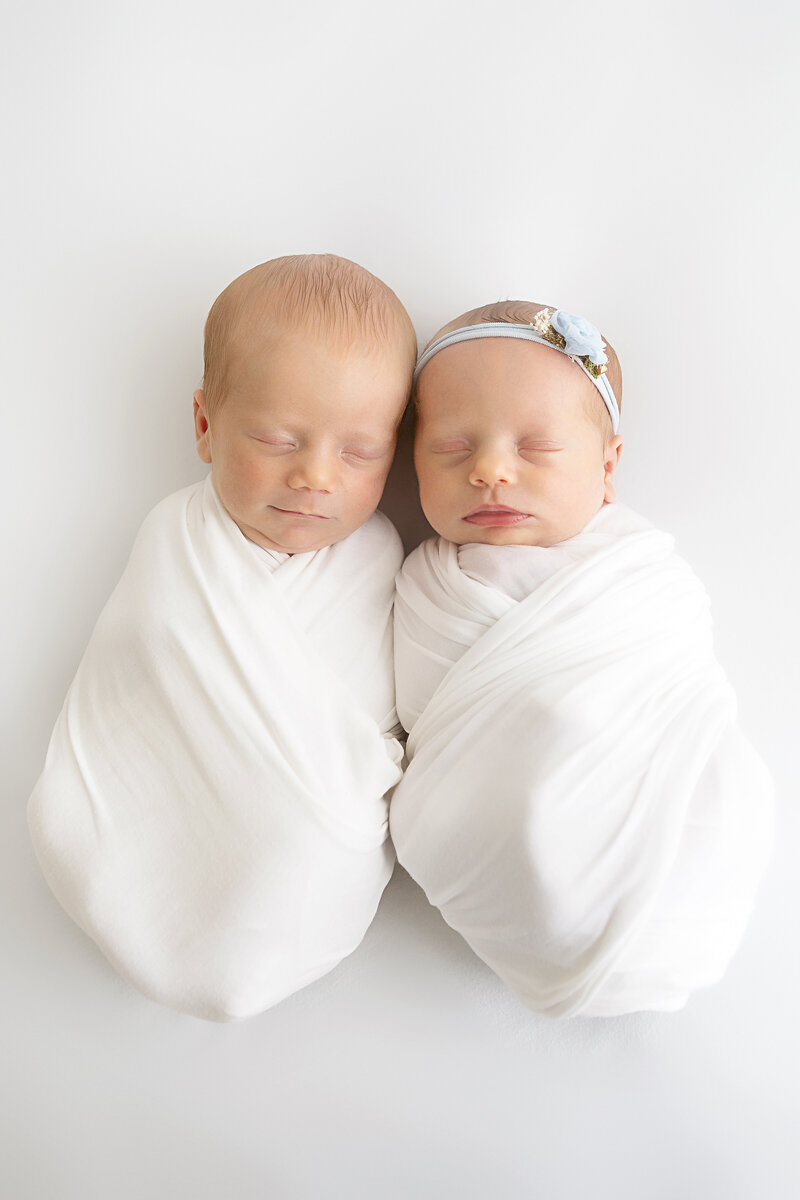Newborn gallery 2-3