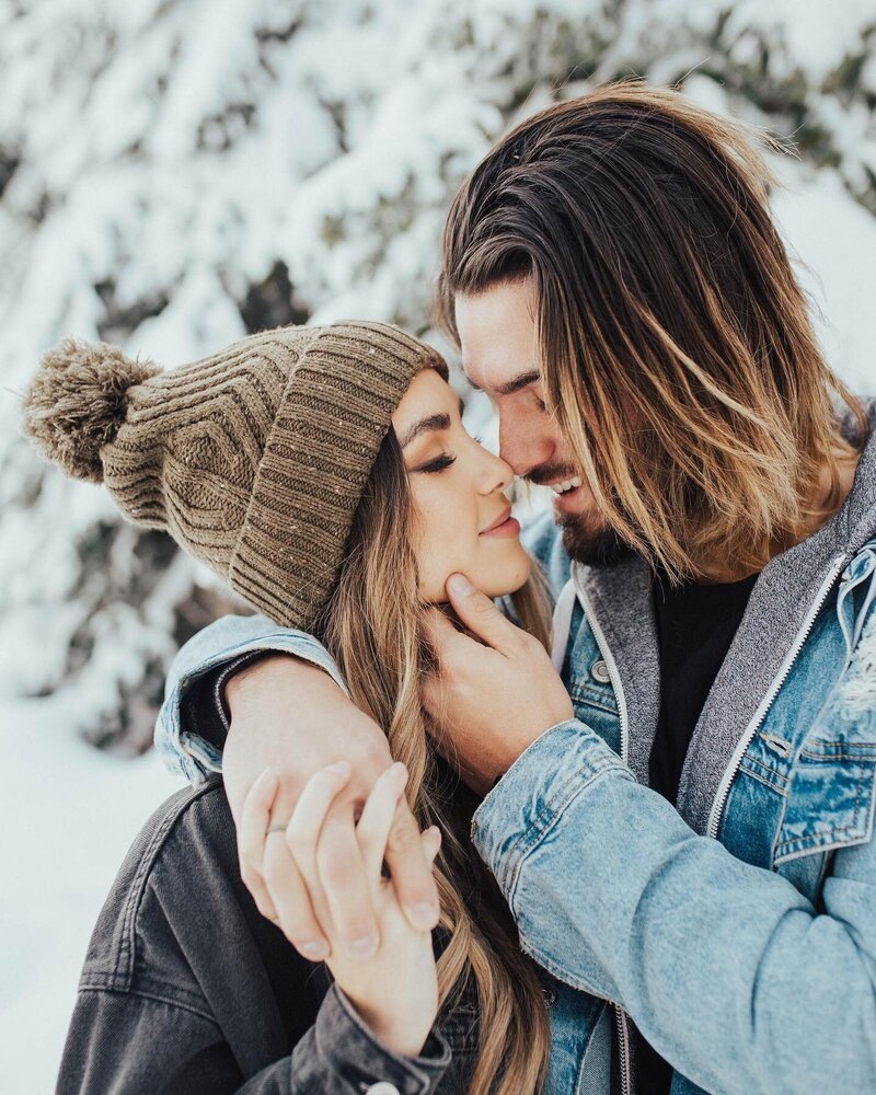 travel couple photographer, destination couple photo session, anniversary session, adventurous couple session, for couples looking to capture that every day love in a romantic date night way