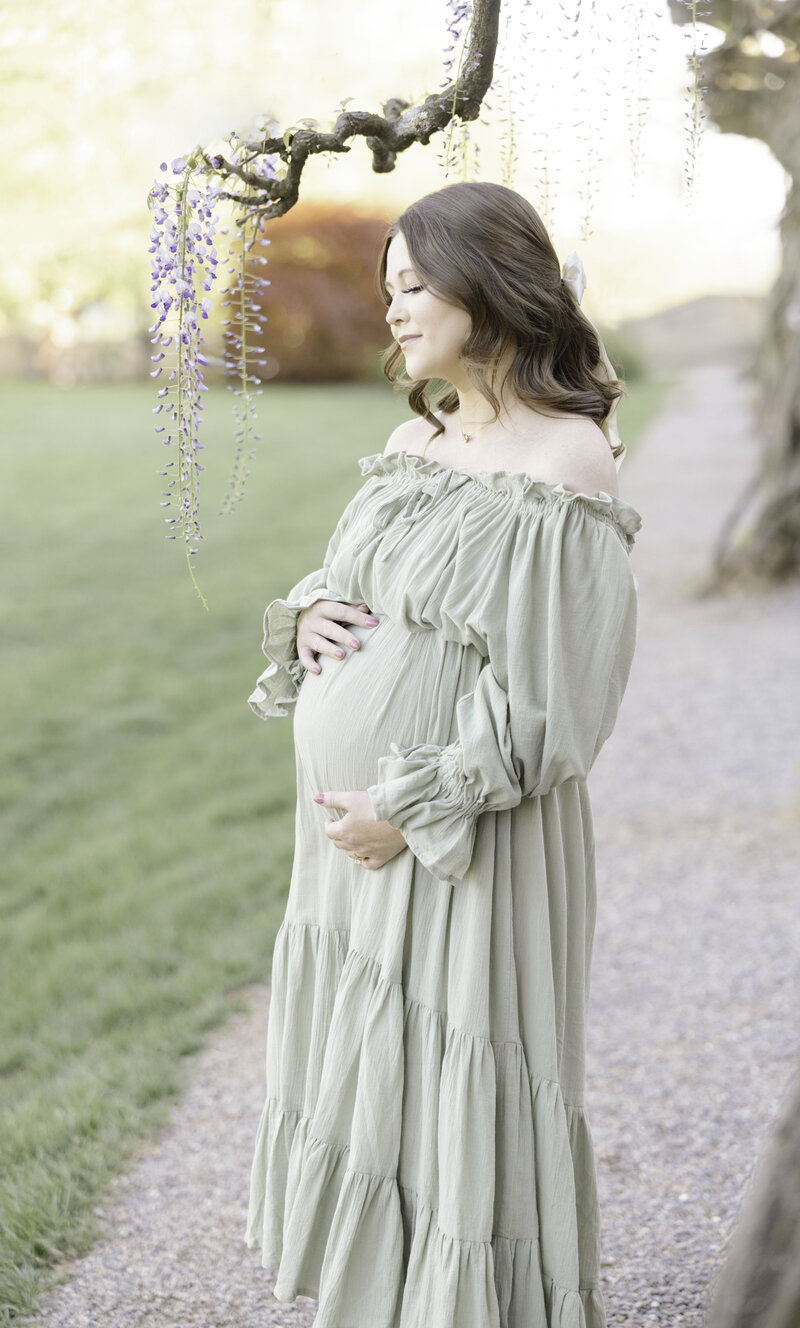 Mama-to-Be during an outdoor asheville maternity session at Biltmore Estate