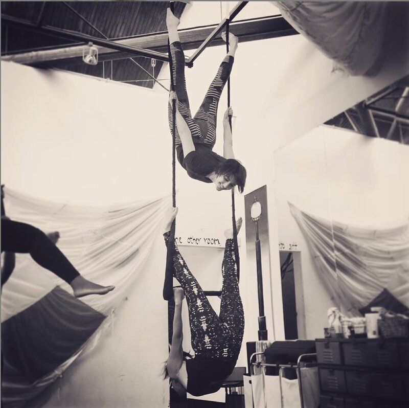 me on top, trapeze copy