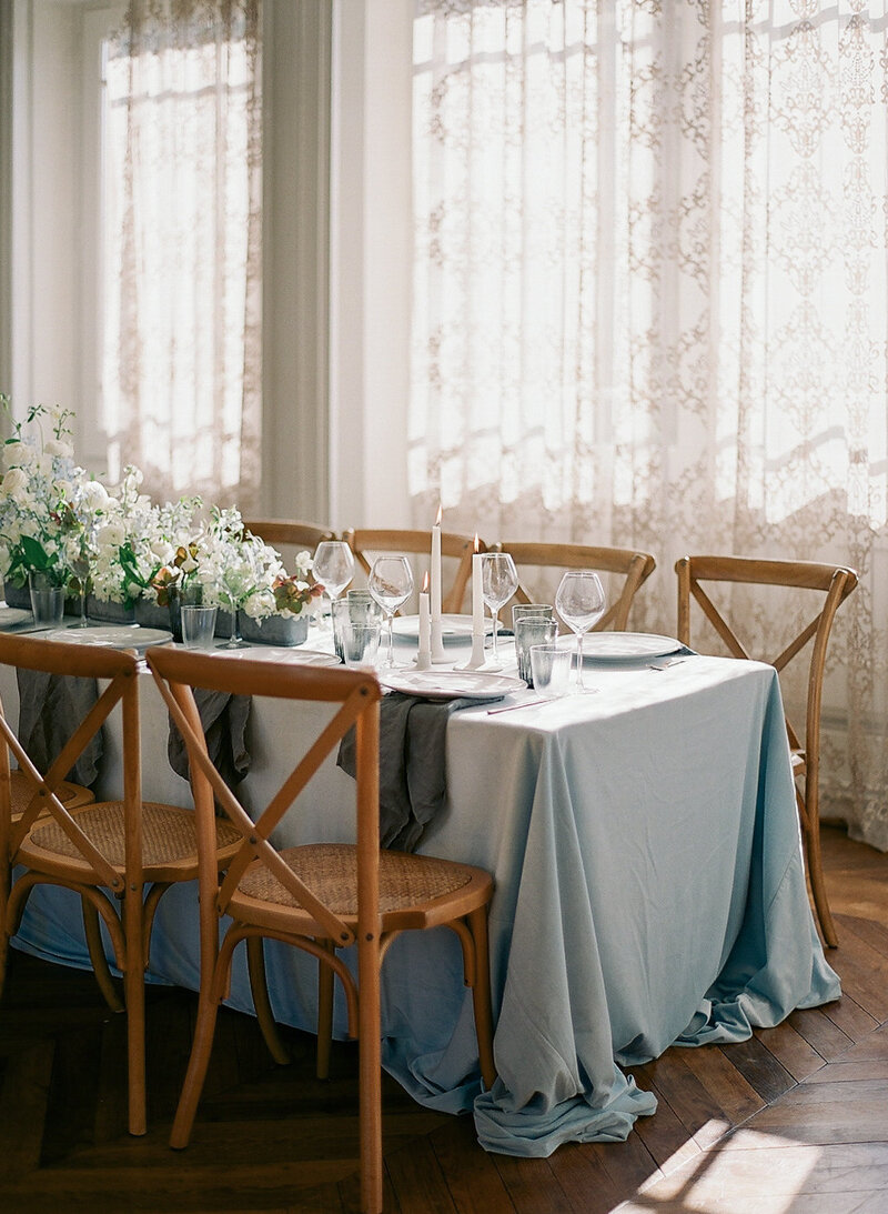 French-blue-wedding-table-cloth