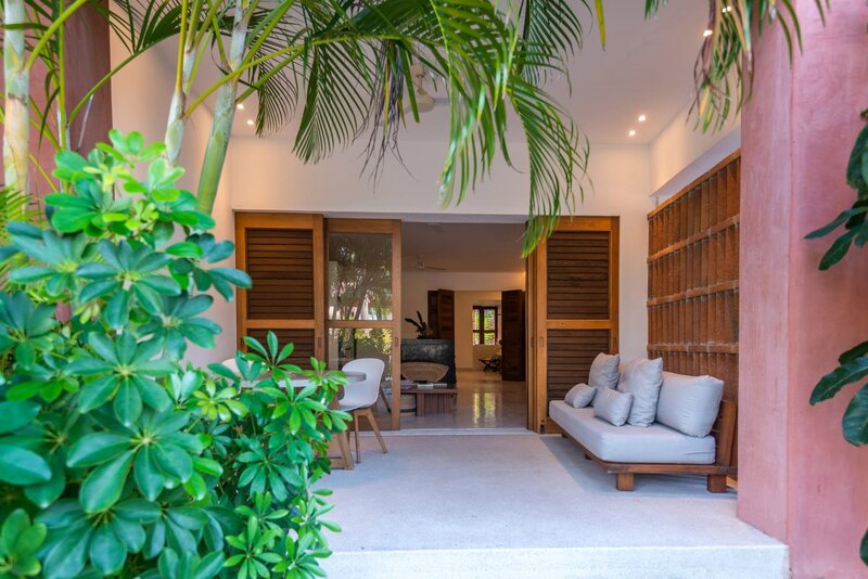02-2-Careyes-Mexico-Properties-El-Careyes-Club-and-Residences-Unit9-1BD-Lounge-8176