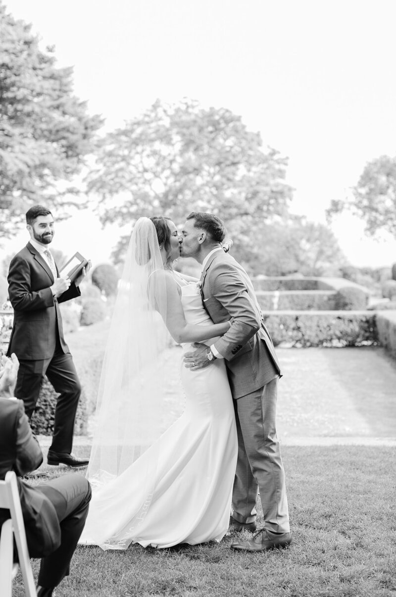 first-kiss-garden-ceremony