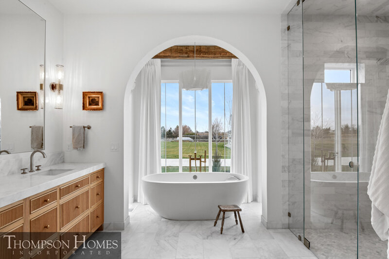 Thompson-Homes-Chateau-Moderne-Meridian-Custom-Home-Builder-98