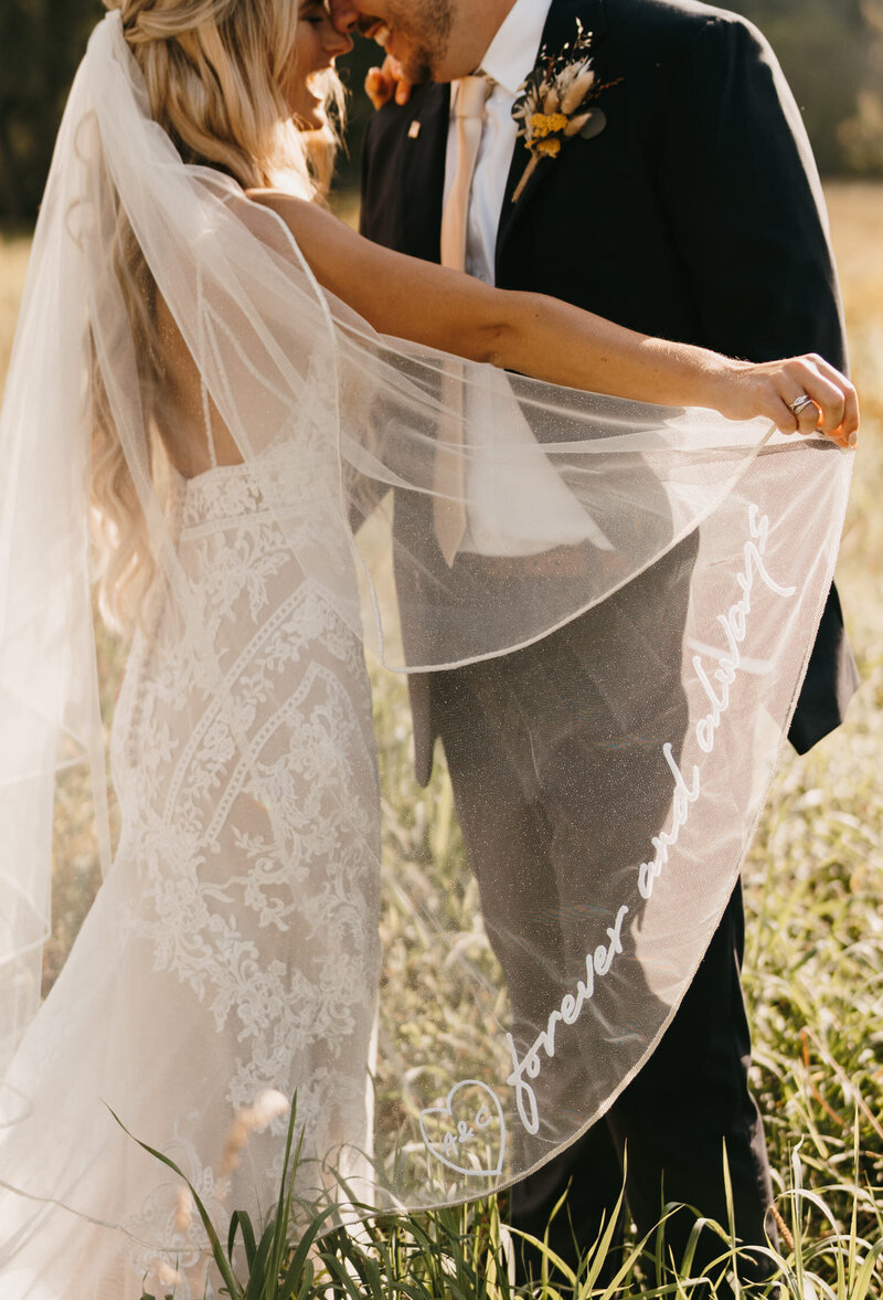 brides-custom-veil-home