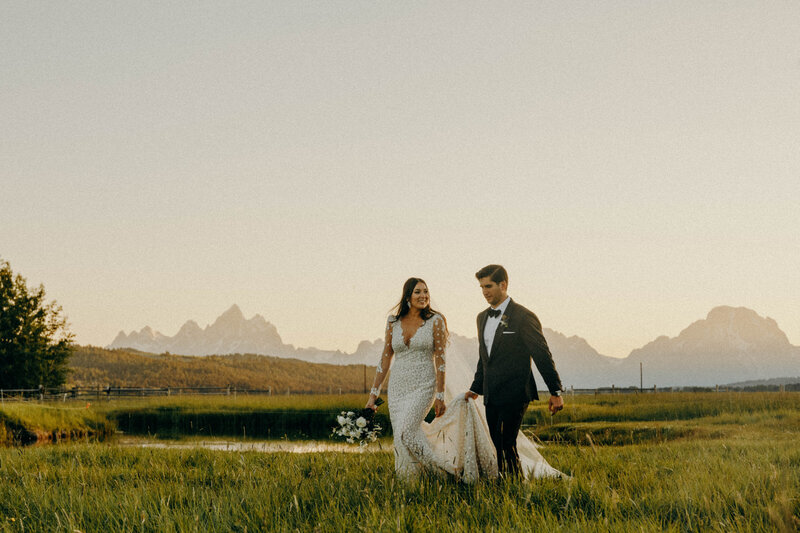 Family portrait photo in Grand Teton National Park by Erin Wheat