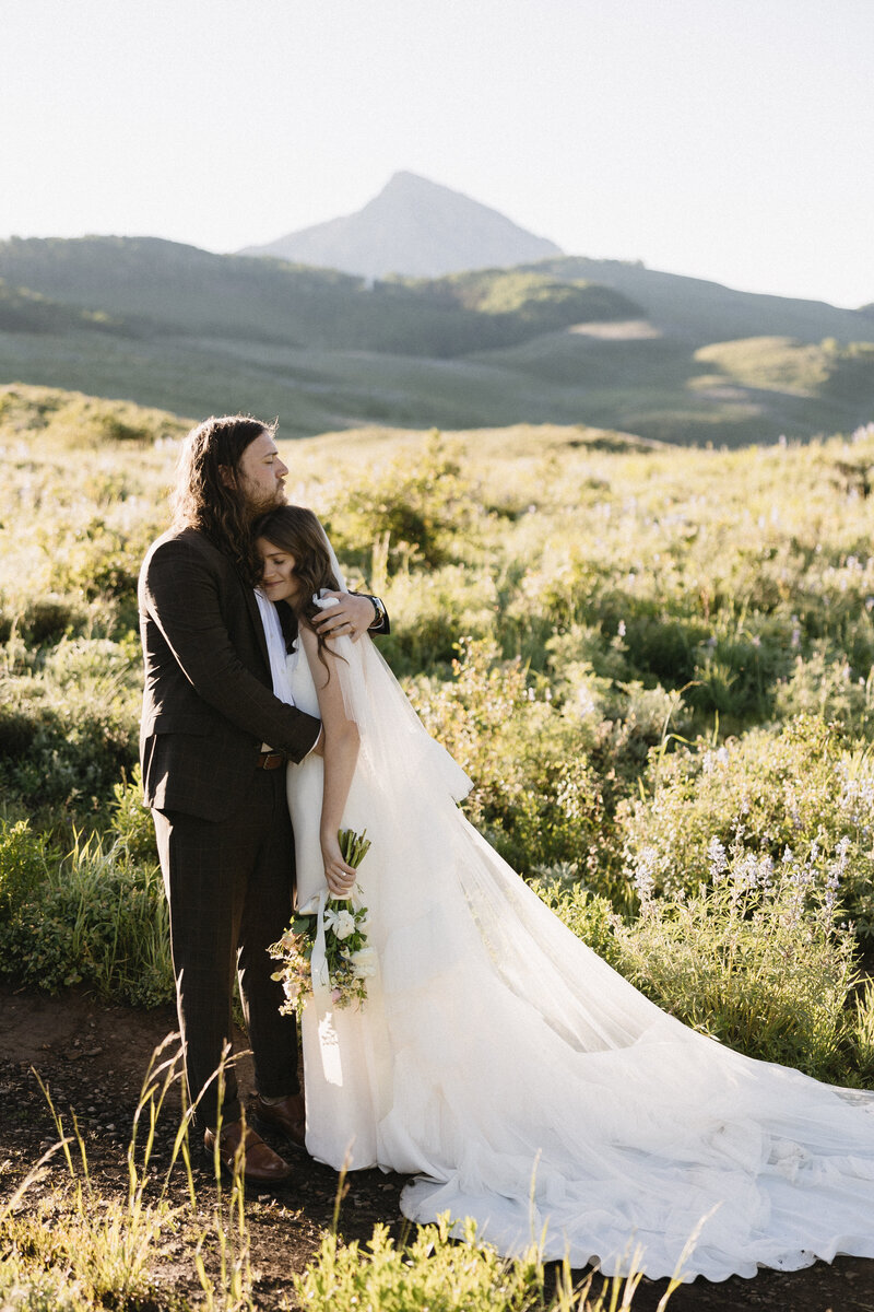 wedding at sunrise in the mountains of crested butte colorado