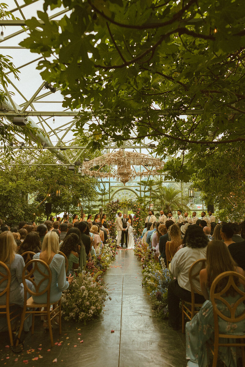 La-Caille-sandy-utah-garden-greenhouse-pastel-wedding-tyra-julian-blackmon-jayde-mikenzie-photography-81