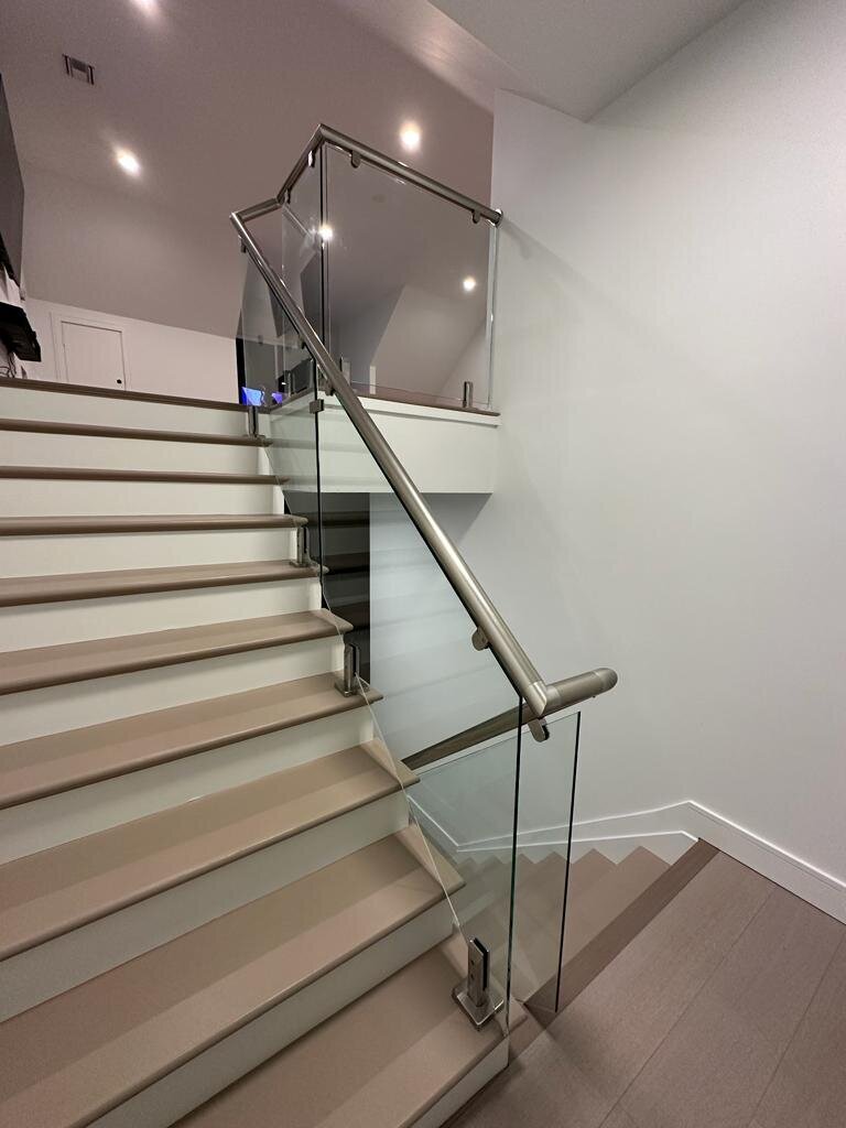 Modern Glass & Aluminum Railings in Boca Raton, South Florida
