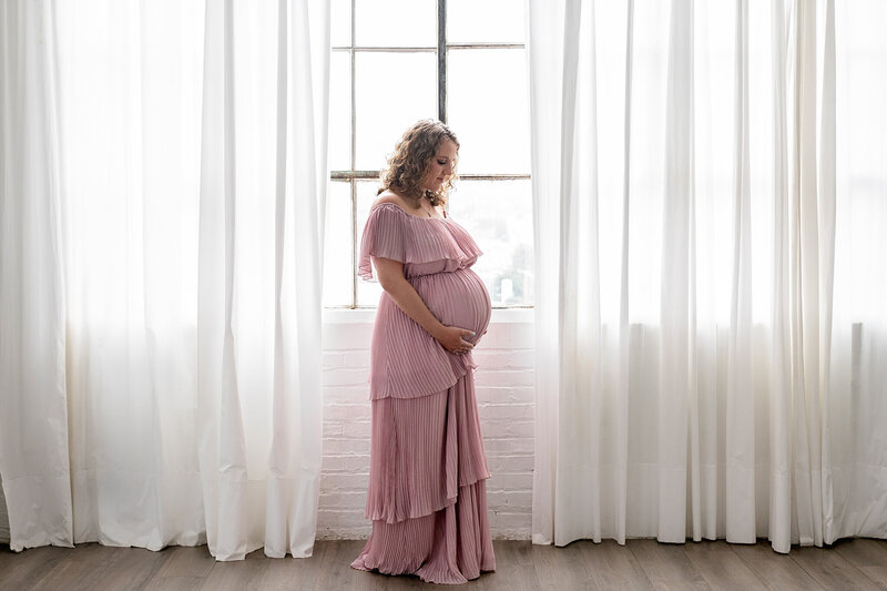 Pittsburgh Studio Maternity Session by Pittsburgh Family Photographer Catherine Acevedo