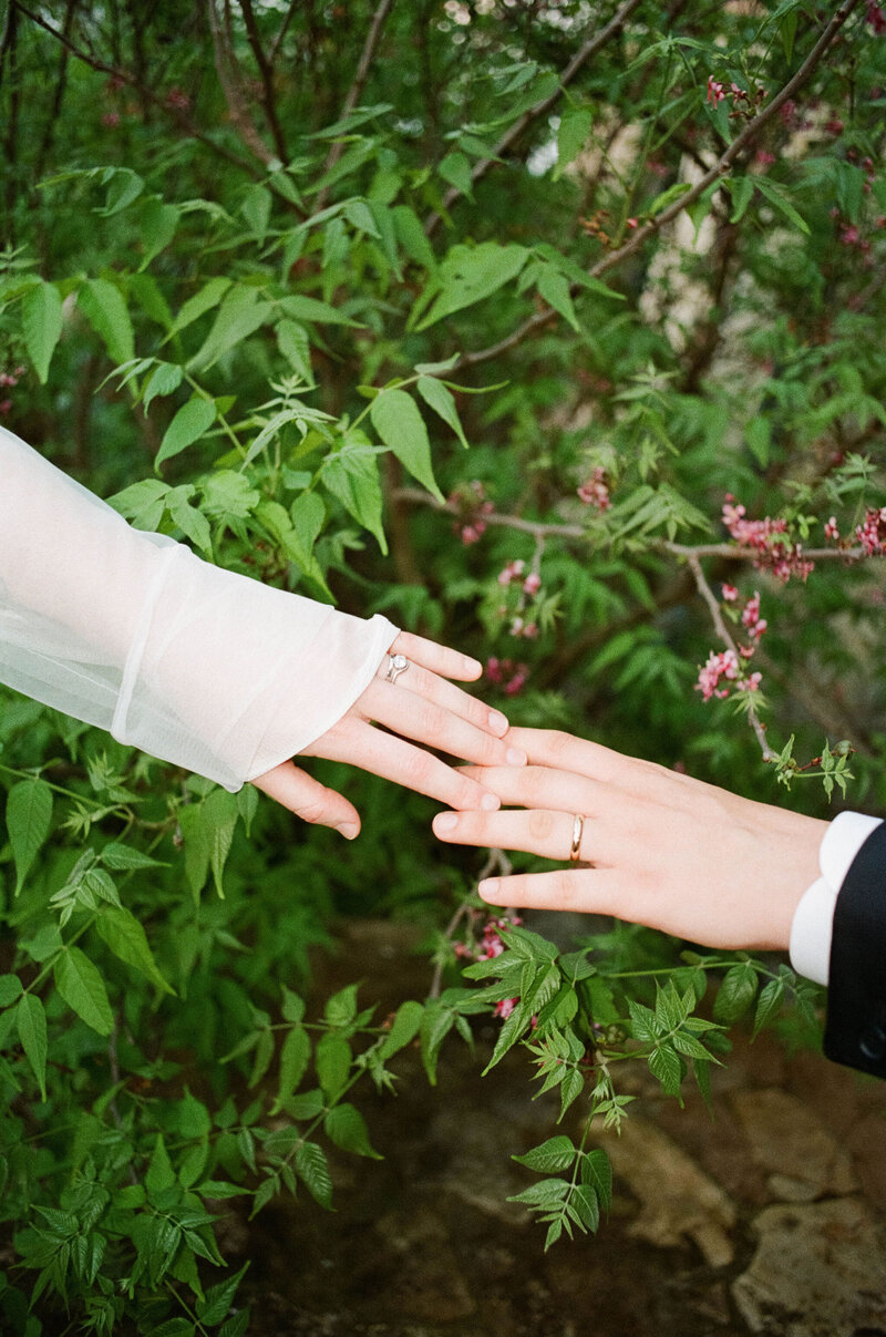 Esme&JacobWeddingPhotos_Previews_AustinWeddingPhotographer_HereafterFilms-83