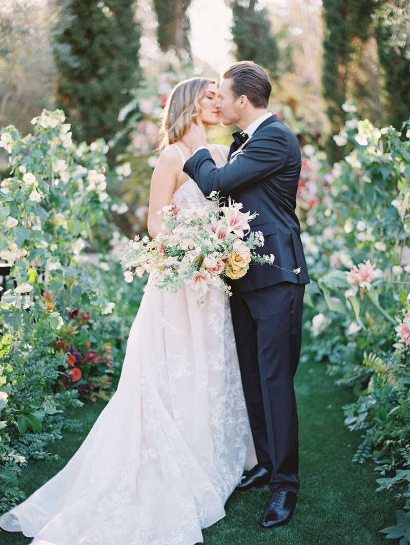 Lisa-Leanne-Photography_Fine-Art-Film_Garden-Elopement_southern-california-wedding-photographer_1