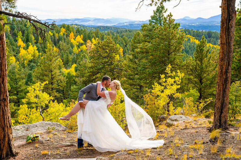 Colorado Springs intimate wedding photographer