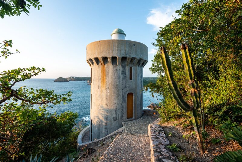 04-4-6-Sol-de-Occidente-Luxury-Villa-Careyes-Mexico-Tower-4949