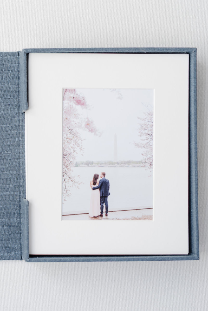 emily-alyssa-folio-flatlay copy