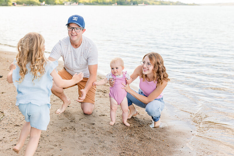 2025 Krystal-moore-photography-buffalo-pound-beach-mini-family-32