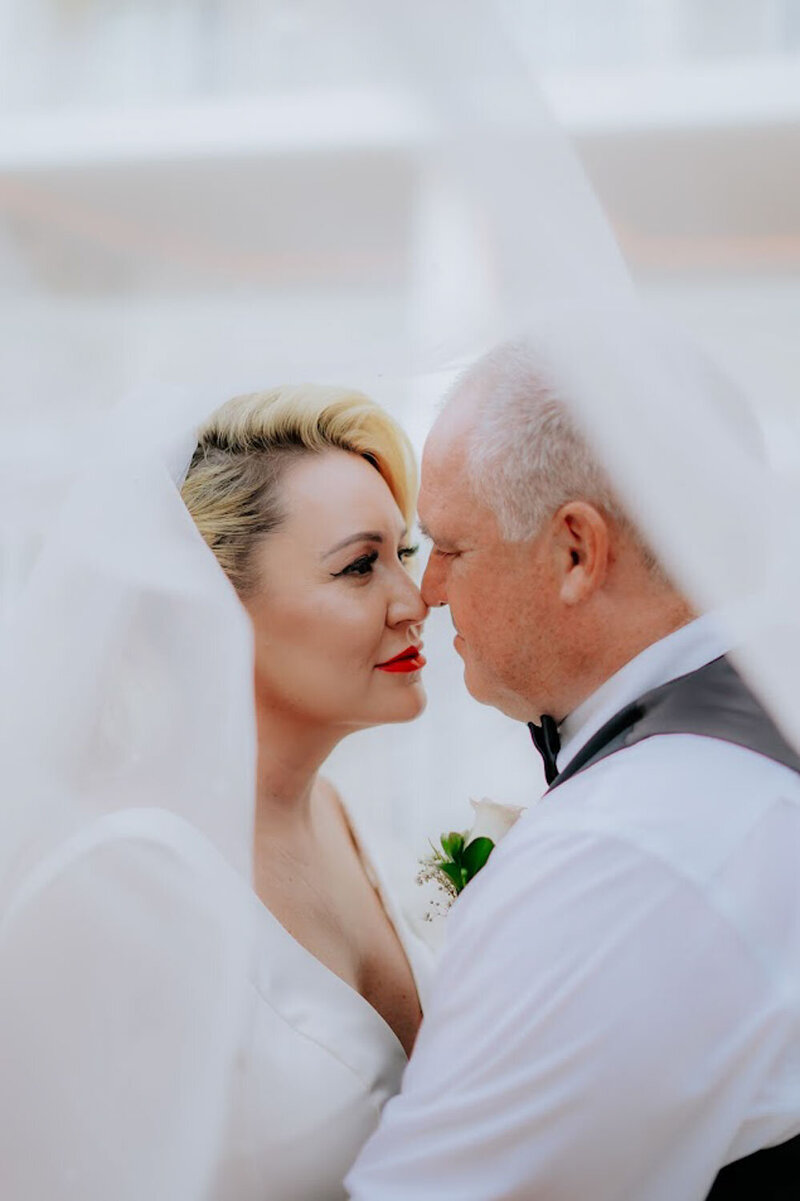 Susie-and-Vinny-Le-Blanc-Spa-Resort-Wedding-in-Los-Cabos-Mexico-2