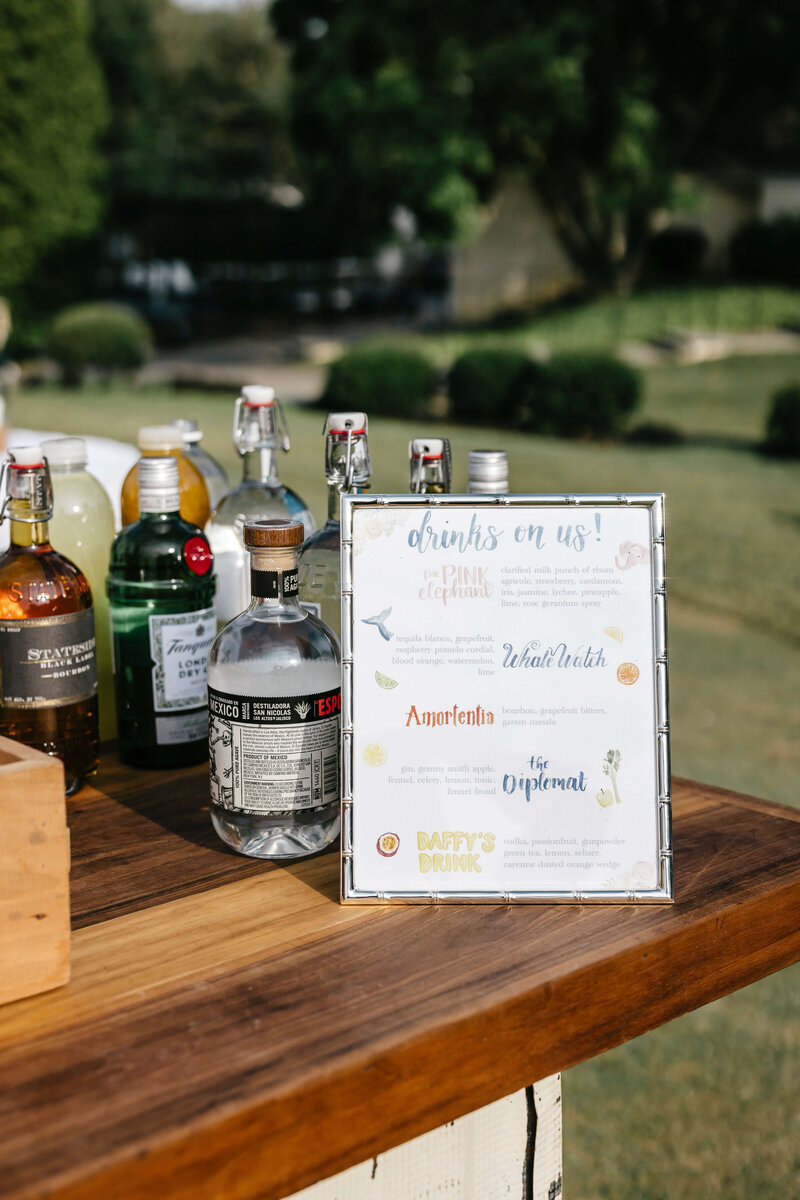 framed-wedding-cocktail-menus