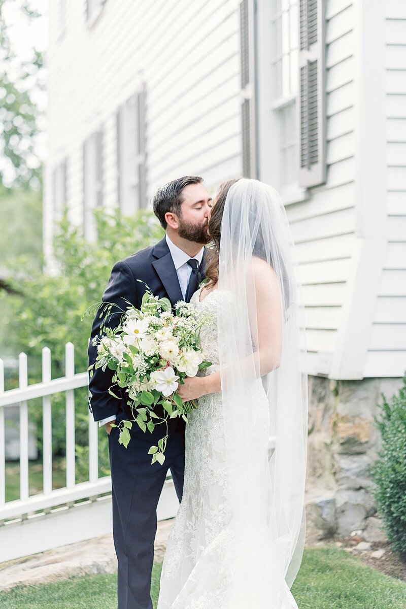 graybarns-silvermine-norwalk-wedding-17