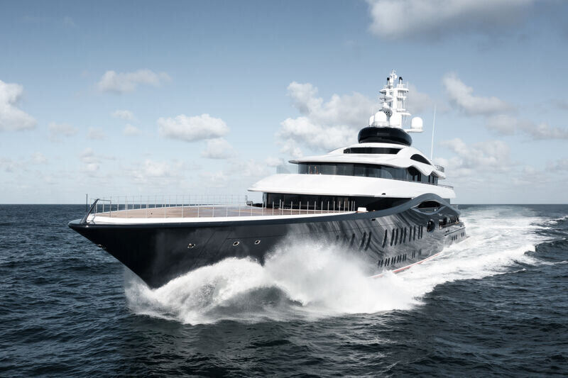 Feadship project 1010
