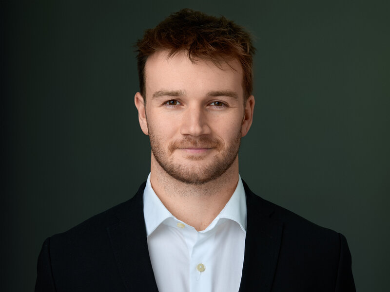 Headshot of real estate consultant