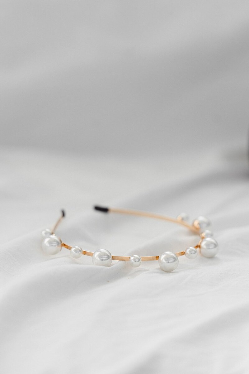 Jade Oi Pearl Headpiece deMelis Atelier2