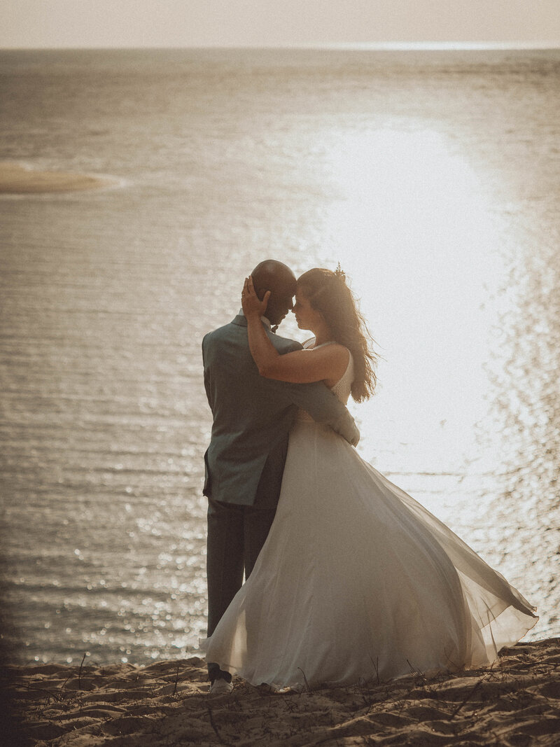 reportage photo mariage dune du pilat - portrait couple mariés - meditation photographique