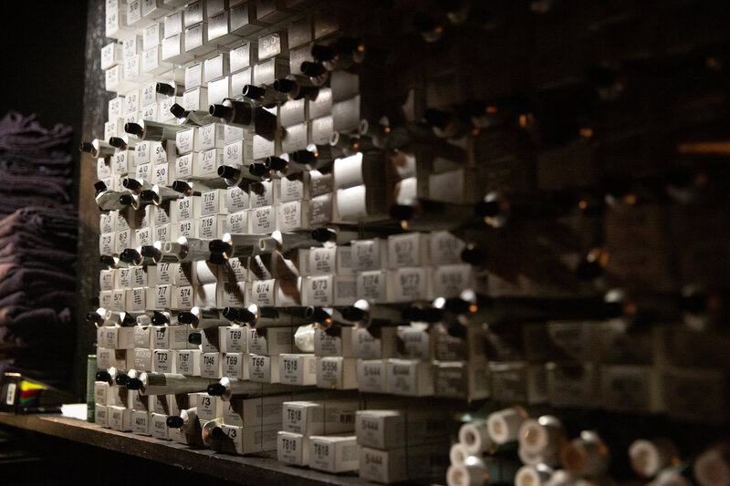 Personal trainer mid box jumps