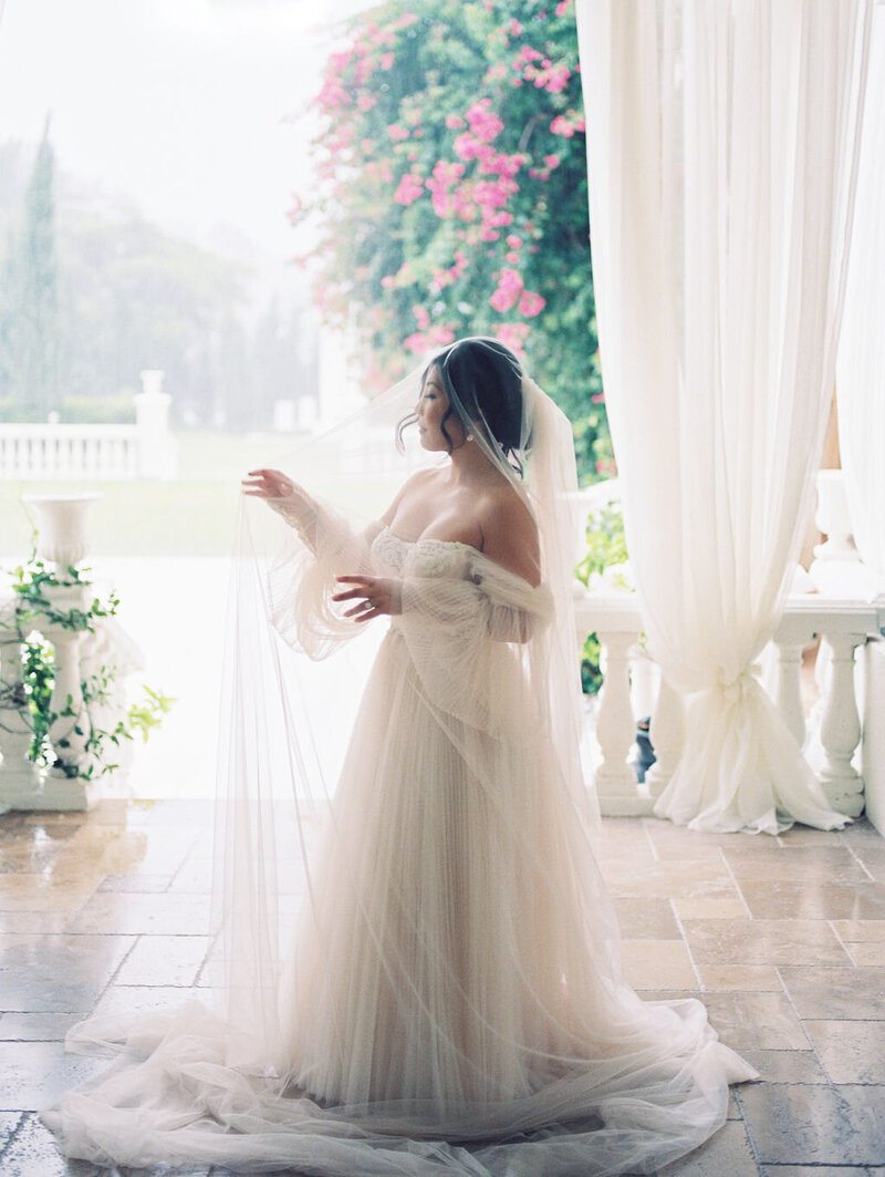 TiffanyVon-Alma&Scott-BridalSession-93