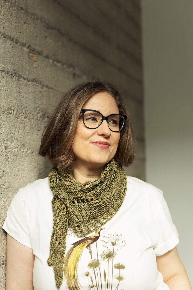 Orbit scarf knitting pattern for one skein of DK-weight yarn