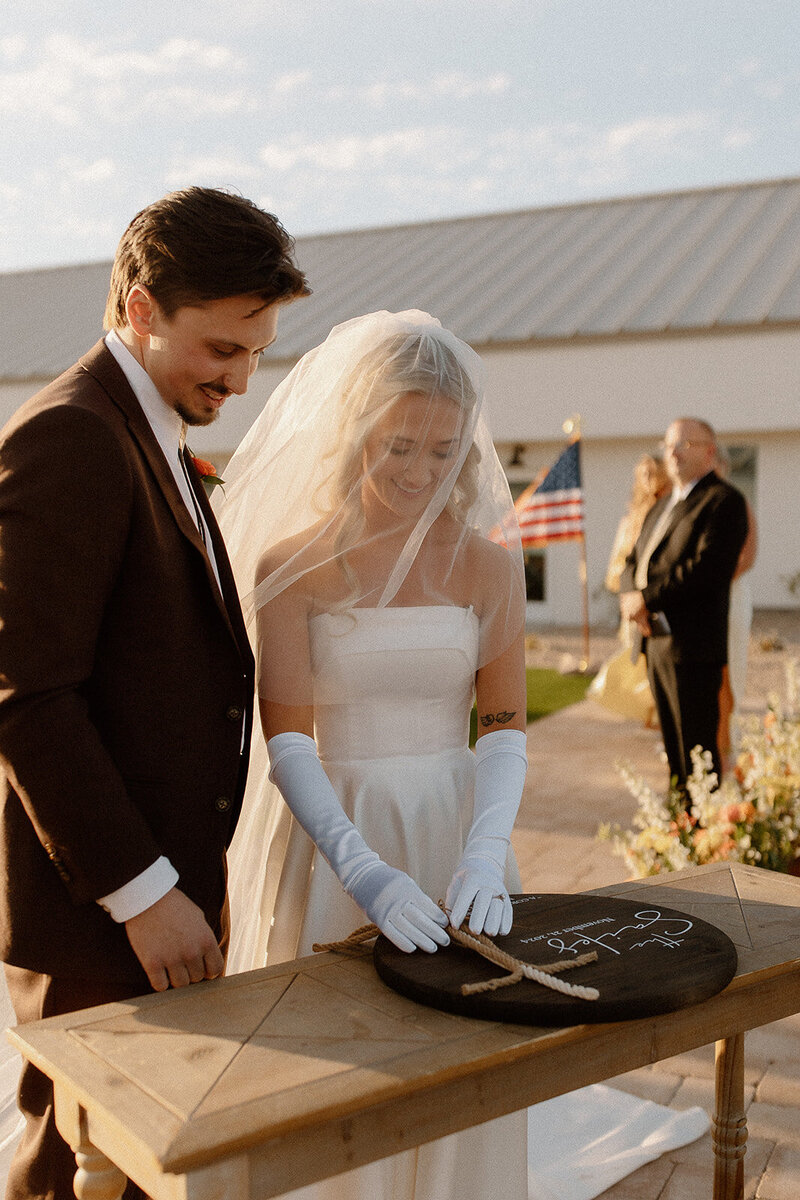 jami-oliver-wedding-preview-taylorraephotofilm-97