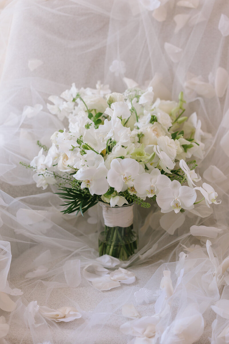 white bridal bouquet with orchids - dbhemingway