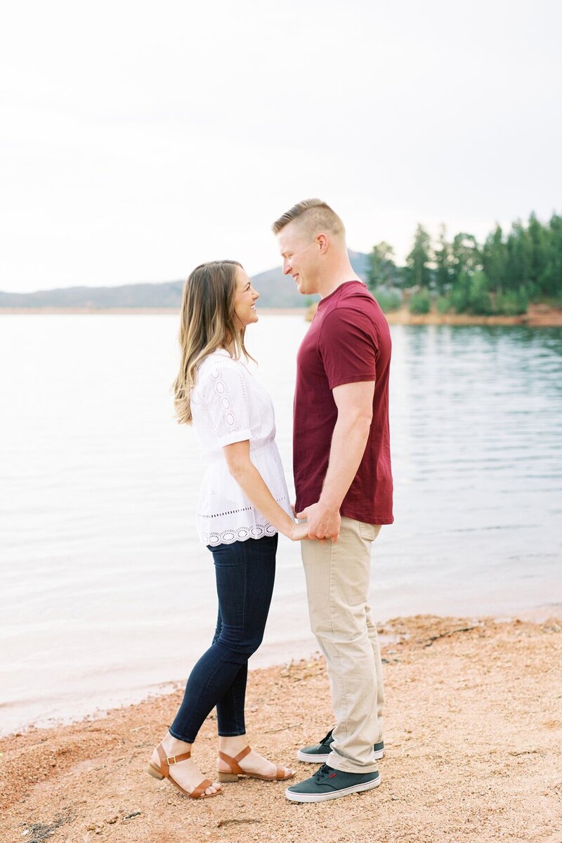 Playful Engagement with a Mountain View_0003
