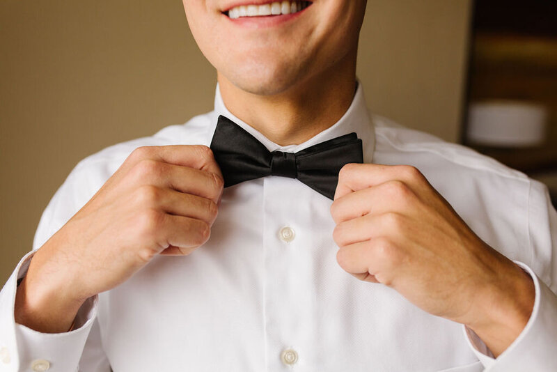 groom-black-bowtie