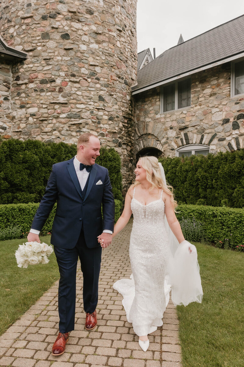 28-A&J - Wedding - Castle Farms - Michigan Wedding Photographer
