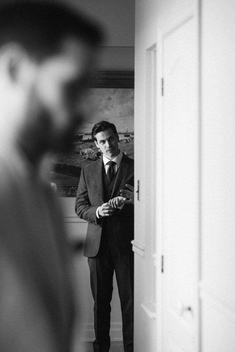 groom-stonehaven-manor-raphaelle-granger-luxury-wedding-photographer-montreal-toronto