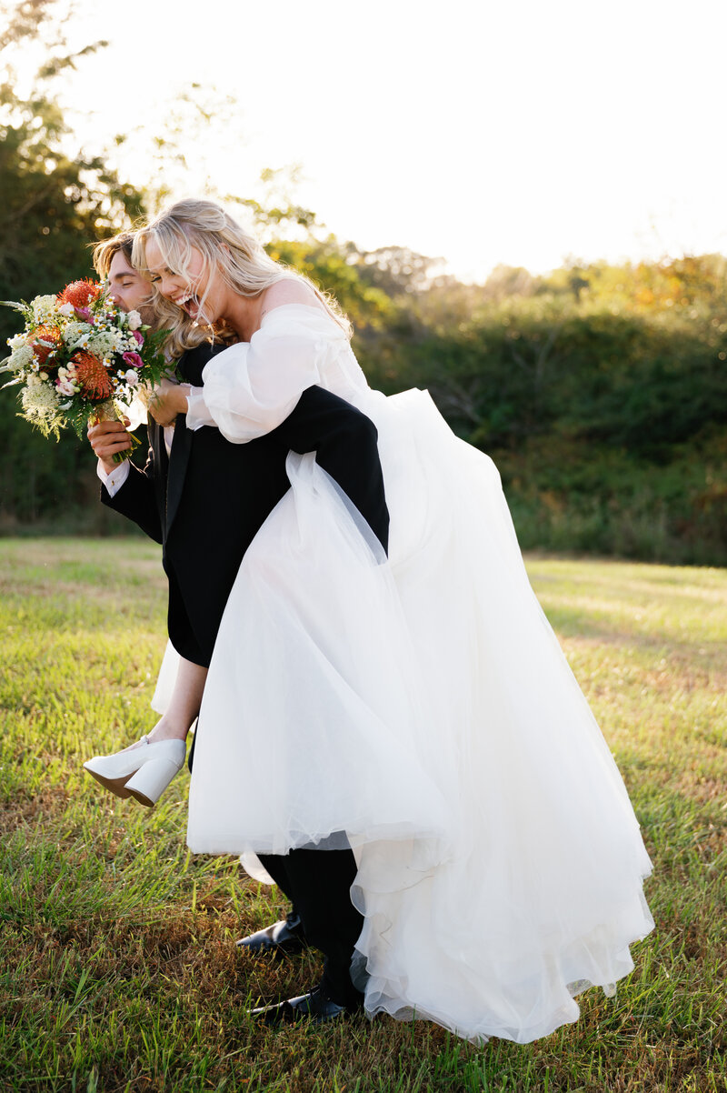 Tags Photography promotes weddings and elopements in Georgia