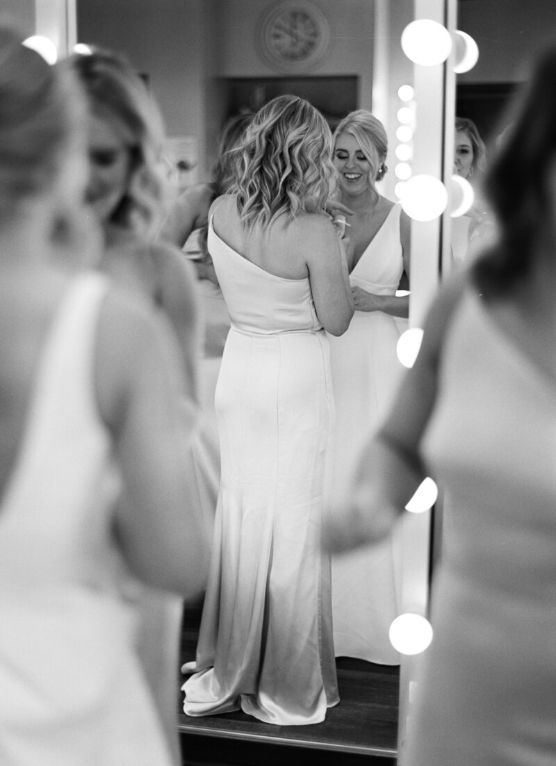 Matthew and Holly Wedding at Oklahoma City Golf and Country Club OKC Wedding Photographer Laura Eddy-223