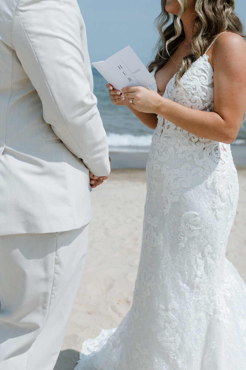 lakemichiganweddingphotos.christinaellisphotography-446