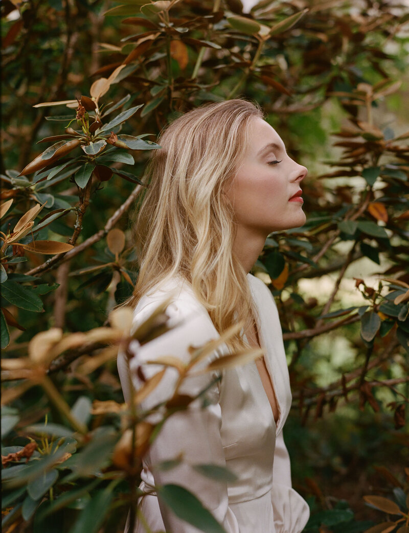 HighlandsShootMossFloralTaylorandPorter0090